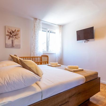 Apolon 2Bdr Apartment With Balcony Zadar Zewnętrze zdjęcie