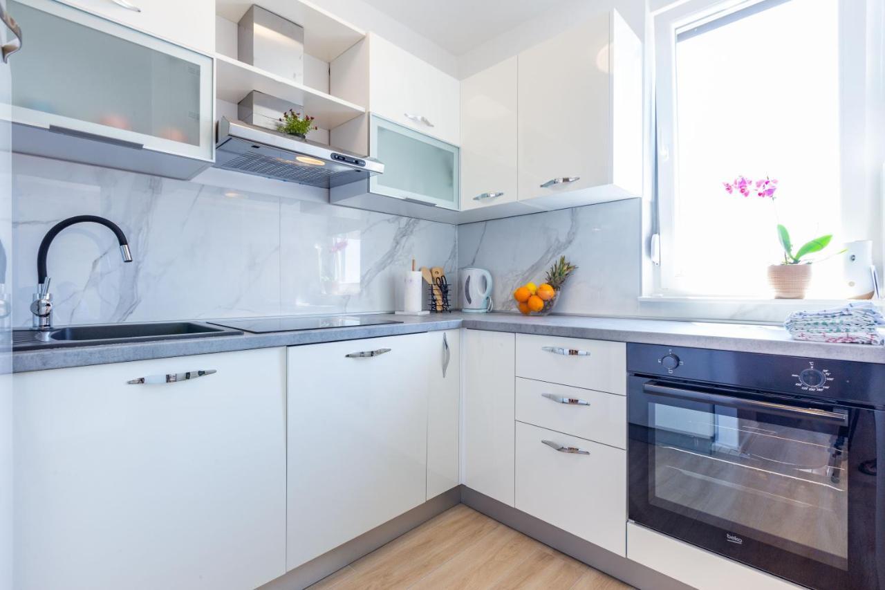Apolon 2Bdr Apartment With Balcony Zadar Zewnętrze zdjęcie