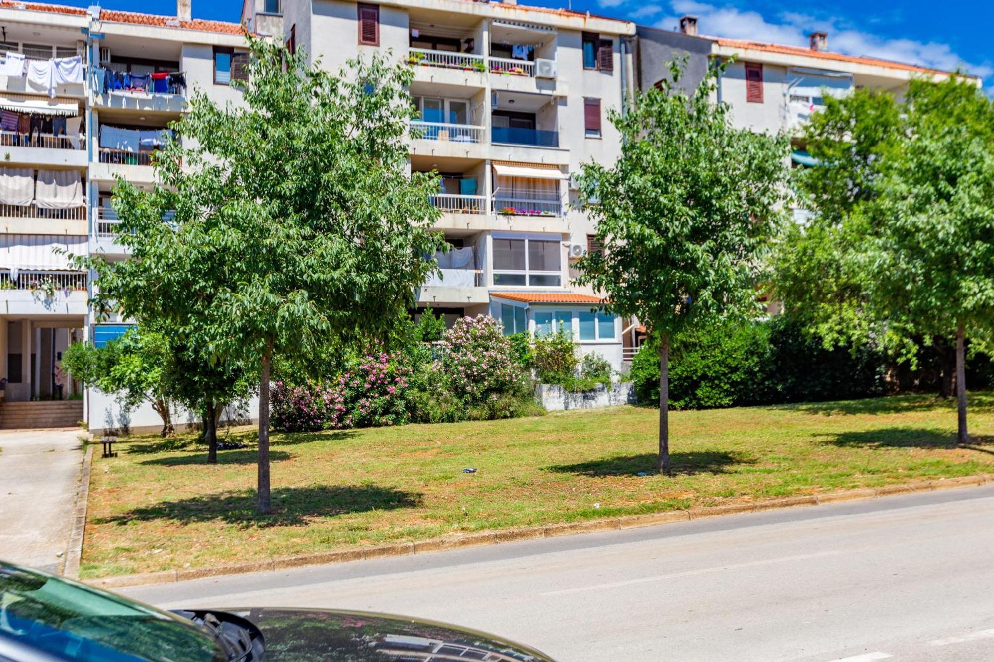 Apolon 2Bdr Apartment With Balcony Zadar Zewnętrze zdjęcie
